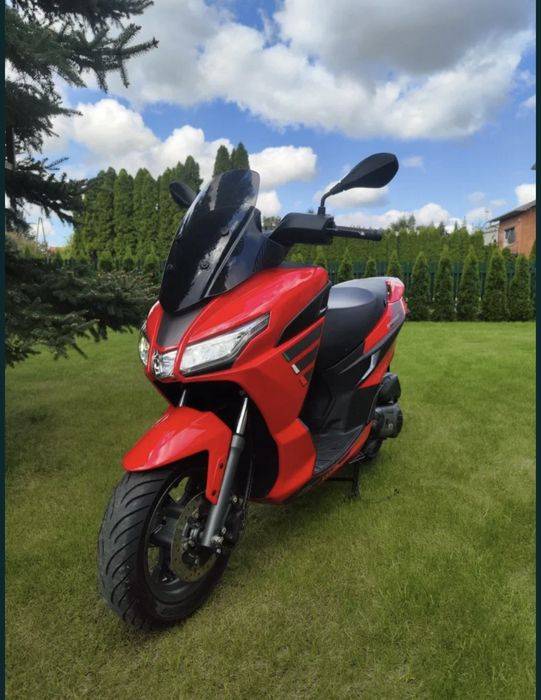 Aprilia SXR 49 cc for rent / de inchiriat – perfect for the city!