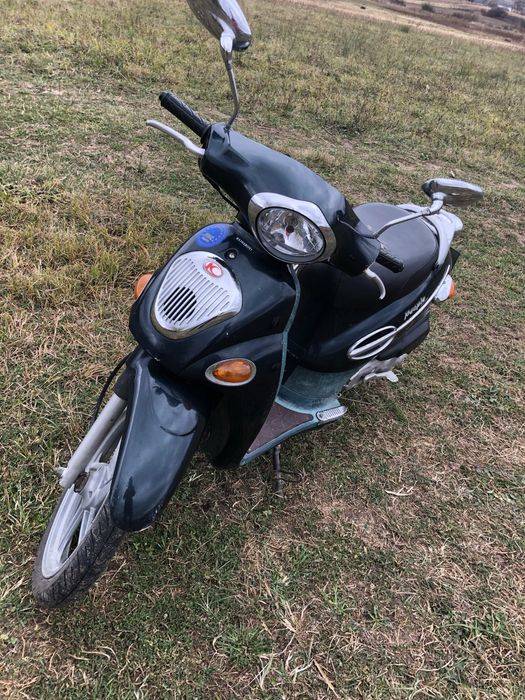 Scuter kymco sau schimb cu cross