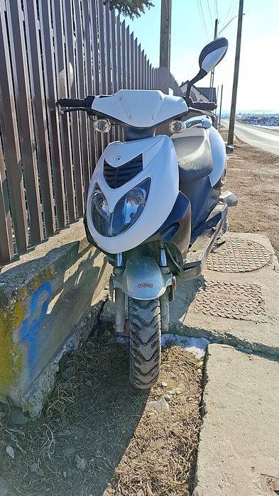 Vând scuter GY6 4t