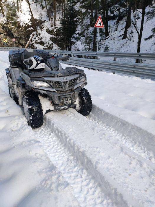 Vând ATV Cf Moto de 1000 cm