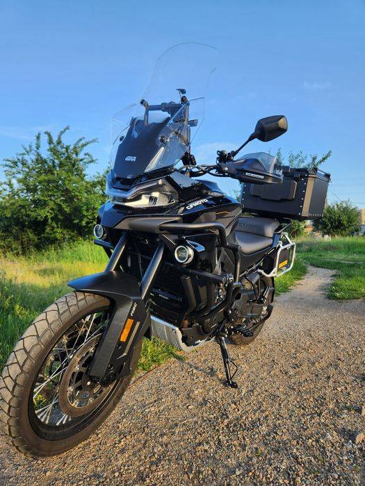 CF MOTO 800MT Explore in garanție + accesorii 1200 eur TVA Deductibil