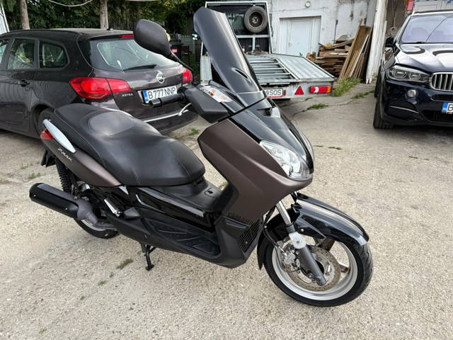 Yamaha Xmax 125  Nu pcx125