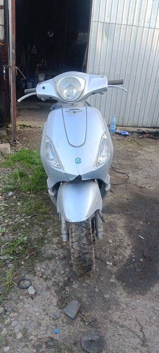 Vând Piaggio Fly 50