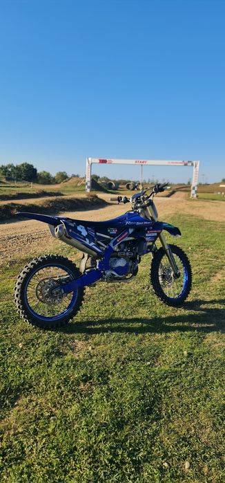 Yamaha YZ450 F Cross si SuperMoto