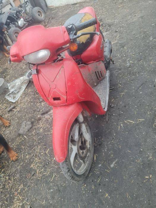 La grămadă ATV si scuter