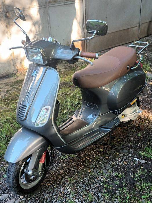 Piaggio Vespa 49cc 2timpi 5200km 2009