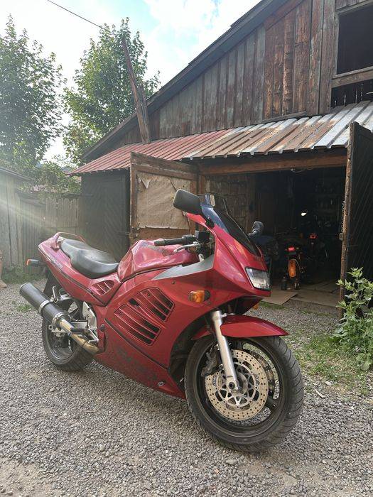 Motocicleta suzuki Rf 900f