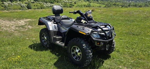 CAN AM Outlander/ Bombardier /2012 /800R