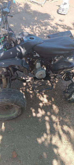 Vând atv 125cc are probleme la bujie