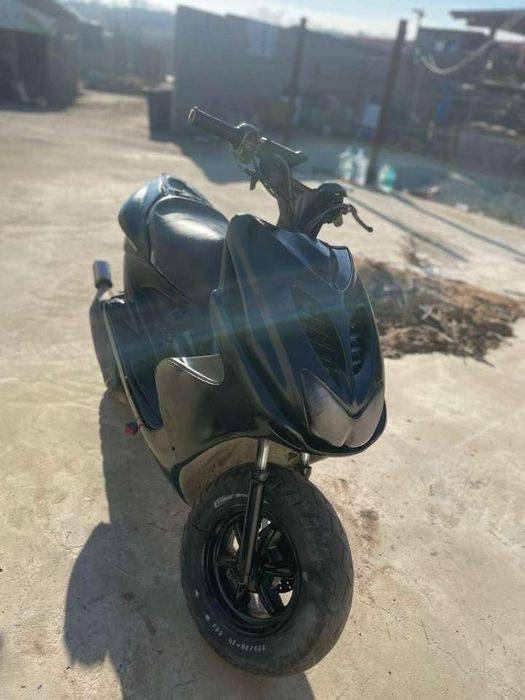 Vând yamaha Aerox