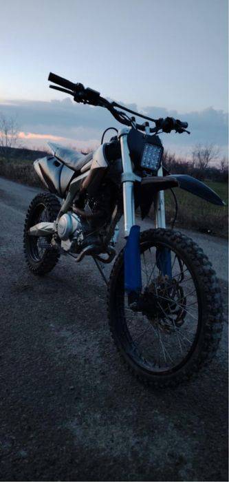 Cross 125cc yamaha doar azi 1300lei