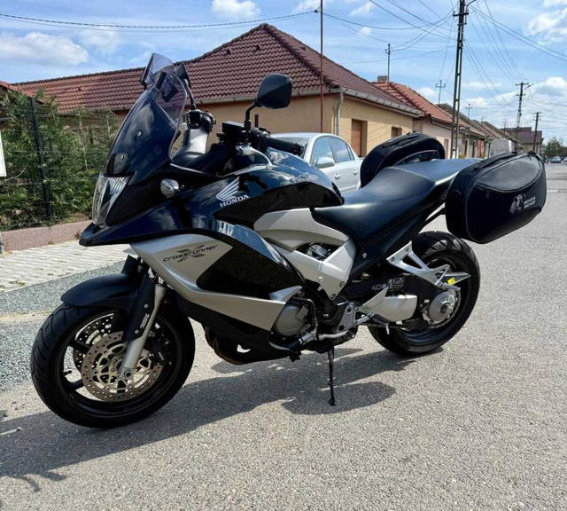 Honda VFR 800X Crossrunner ABS NC 700 X 16.000km