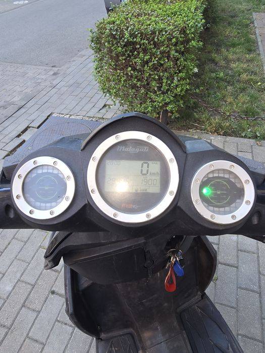 Motoscuter Malaguti f12