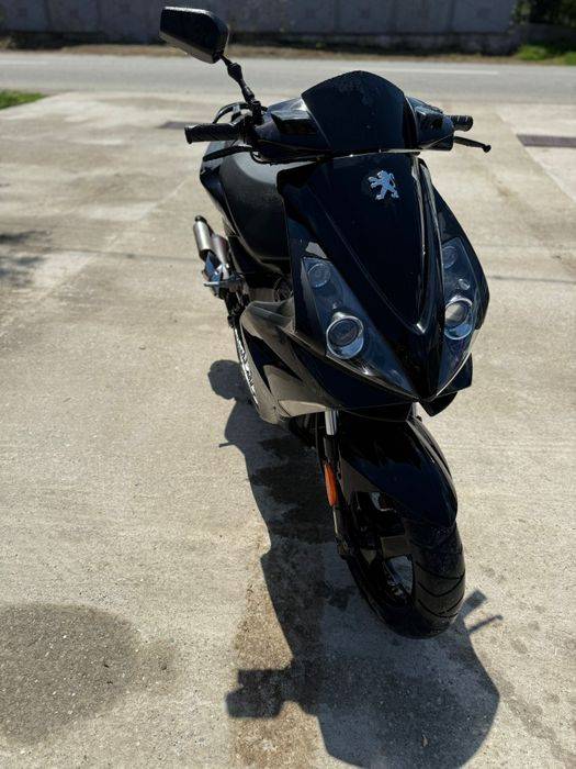 Vând Peugeot Jet Force