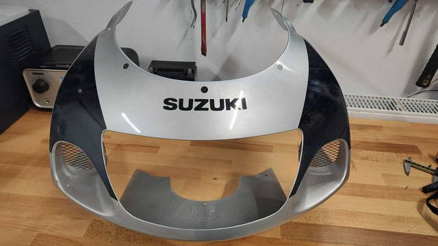 scarite sa   Suzuki GSXR600 750 SRAD