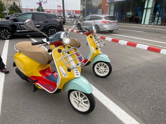 Piaggio Vespa Sean Wotherspoon 125 cc, 0 km, editie limitata si rara!