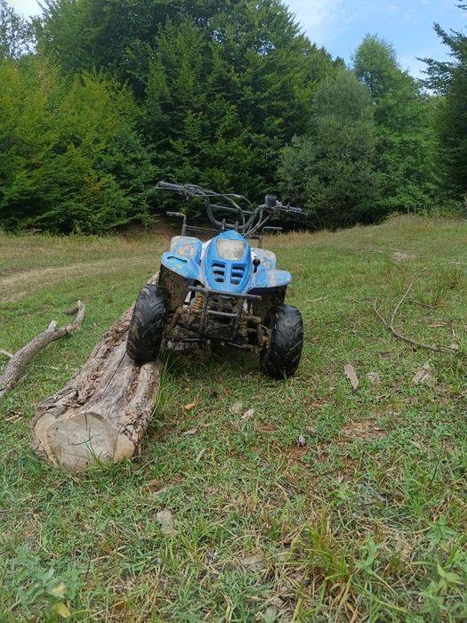 Vând ATV defect la pornire