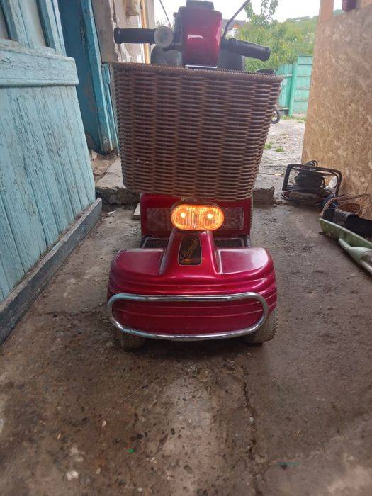 Carut electric cu incarcator stare de functionare