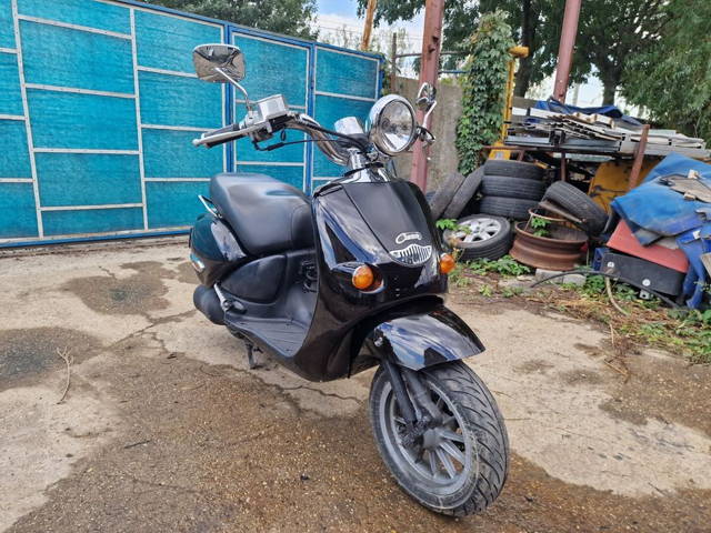 Aprilia mojito custom 125