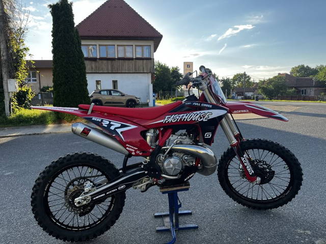Vând gas gas 250 2023 ( nu ktm , yamaha, husqvarna , honda )