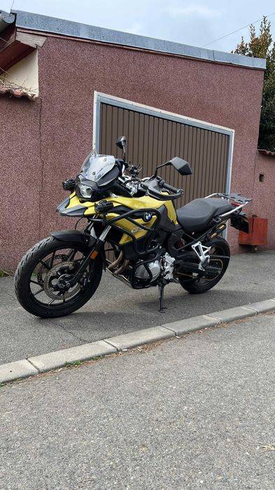 BMW F750GS 2019 - Galben Auriu + Cauciucuri OffRoad Mitas