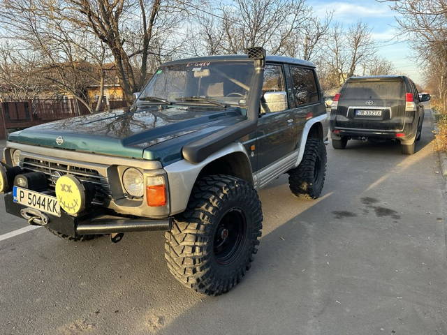 Vand Nissan Patrol y60 ( schimb cu hilux 3.0 )