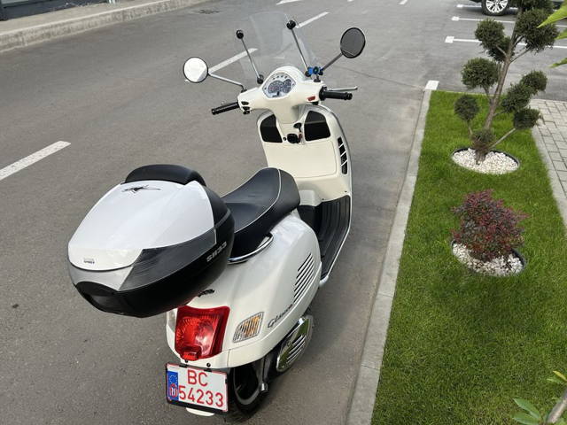 PIAGGIO Vespa GTS 300 ie
