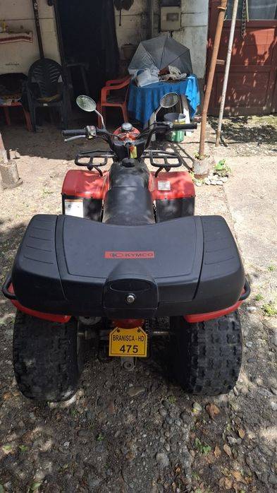 Vând atv 200cm³.