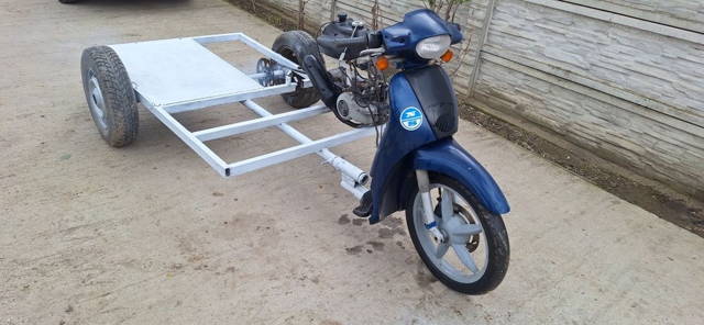 Scuter pt camp aprilia scarabeo