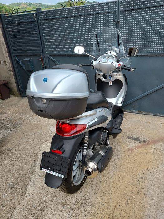 Vând Scuter Piaggio Beverly 500