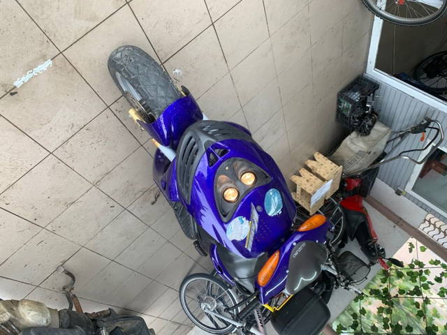 Vând scuter perfectă stare de funcționare din toate punctele de vedere