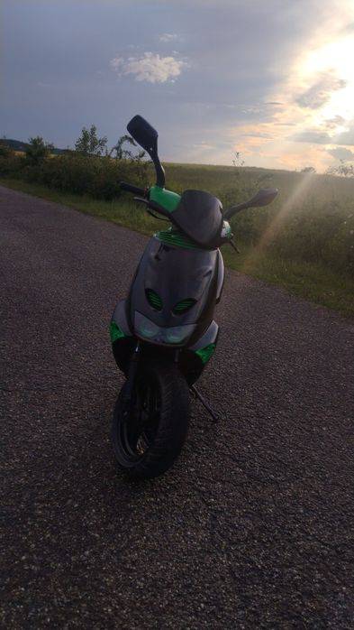 Aprilia SR 50 cu motor de 80