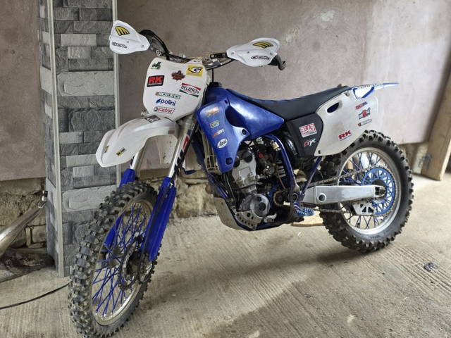 Yamaha wr250f enduro