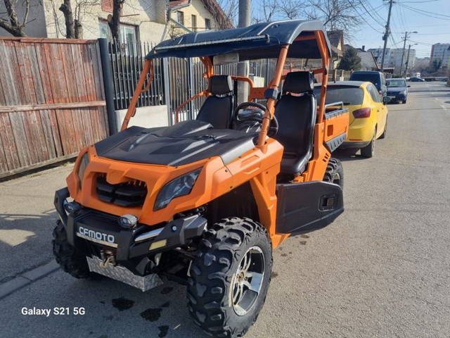 Buggy UTV CF moto UForce 800