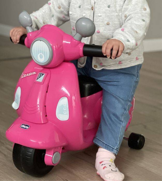 Scuter jucărie Vespa Primavera