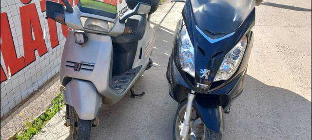 Vînd peugeot satelis 125cc