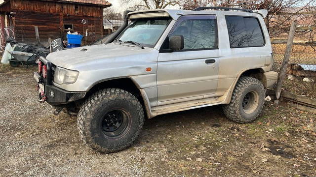 Mitsubishi pajero mk2 2.8