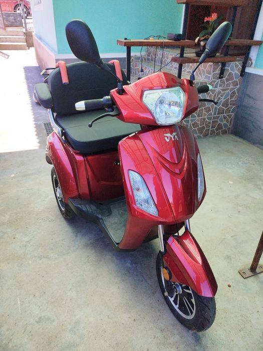 De Vanzare Triciclu Electric Marca VTA Model VM4