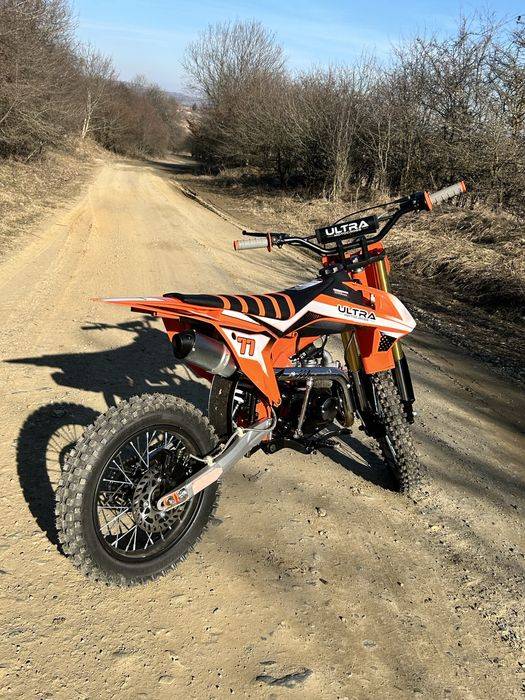 Vând motocross ULTRA 125