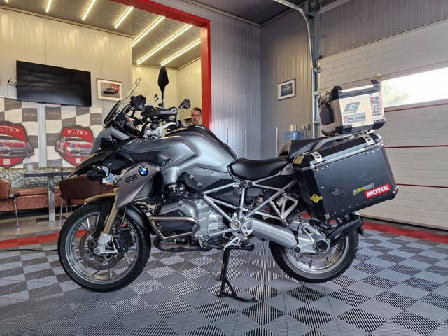 BMW R1200 GS.  -