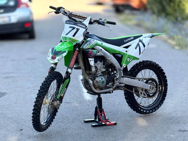 Vând Kawasaki KXF 450 2018 injecție/Mape/impecabil/Preț:3700€neg!