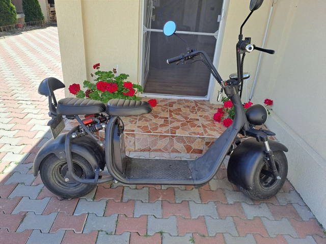 Vând scuter electric