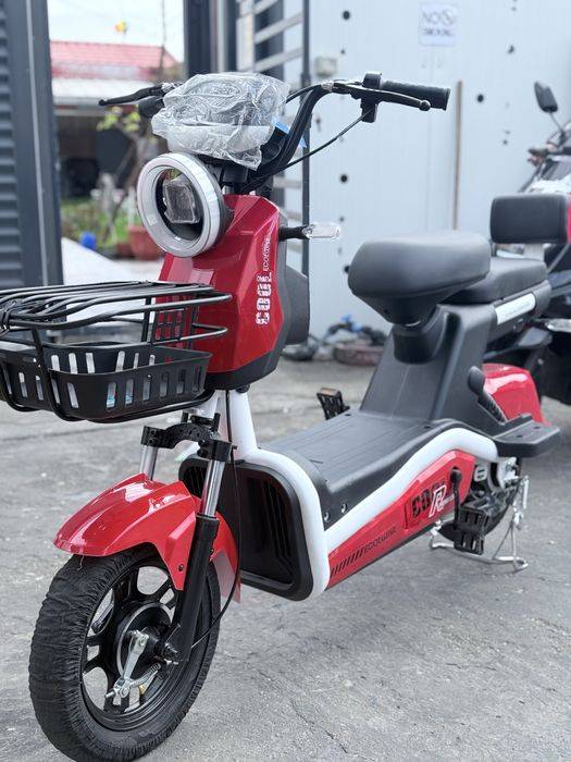 Scuter  electric fara permis 500W