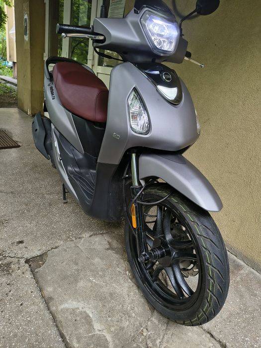 Scuter Sym symphony 50...  1300 km, aproape nou