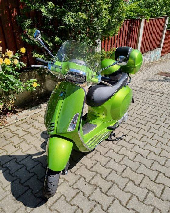 Vespa Sprint culoare ediție limitată import Italia