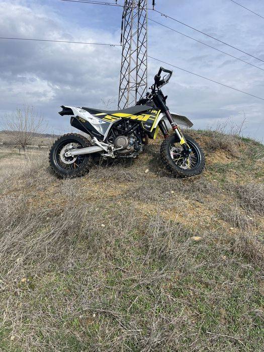 Vand Husqvarna 701 sau schimb cu enduro 2t