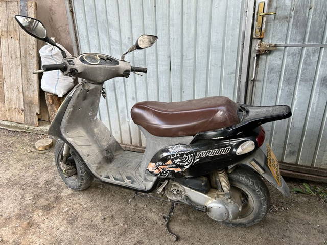 Scuter Piaggio Typhoon