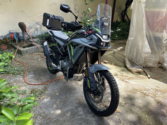 CFMOTO 450MT cu 1400 km