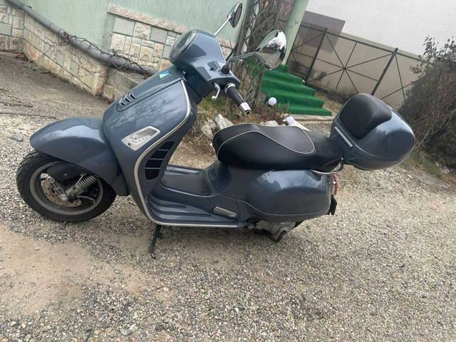 Vespa GTS 300 - 2017 - Top-case - Stare excelenta