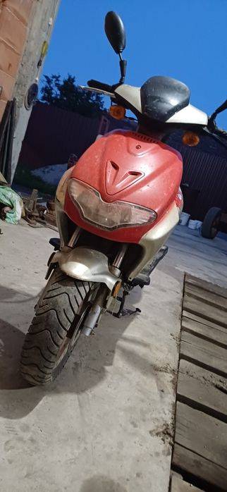 Vând scuter sprint max 80cc 4t